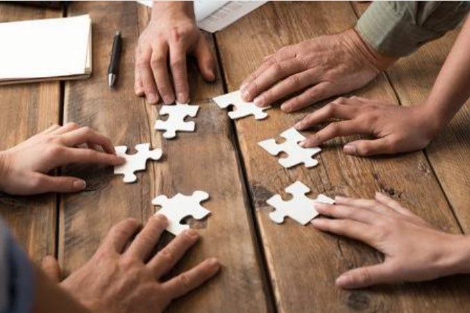 Why collaborative translation in crowdsourcing matters